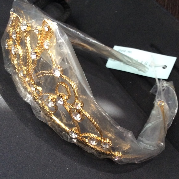 Gold Rhinestone Flower-girl Tiara - Picture 1 of 2